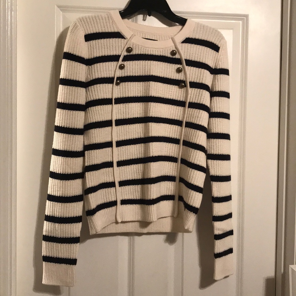 A&F sweater! Brand new! Black and white. Size S